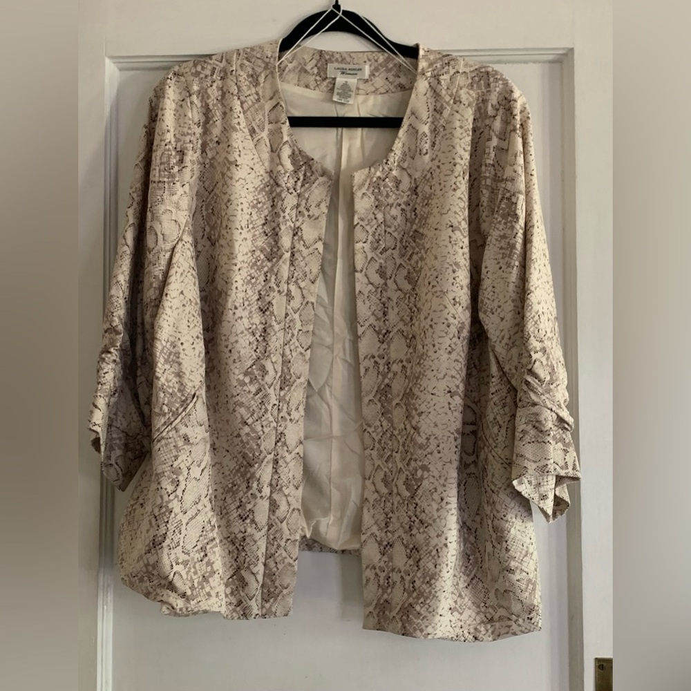 Laura Ashley Woman Blazer Jacket 1X Animal Print Collarless Ivory Silk Cotton